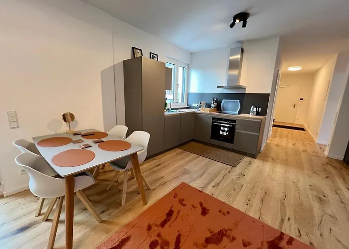 Workplace Apt/27inch Screen For 2 Or 4/kitchen * Offenbach am Main