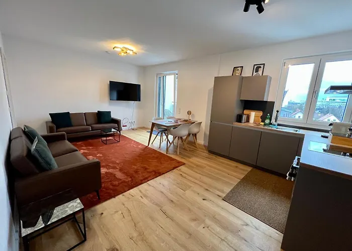 Apartment Workplace Apt/27inch Screen For 2 Or 4/kitchen