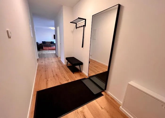 Workplace Apt/27inch Screen For 2 Or 4/kitchen